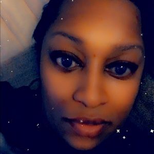 Meet your Posher, Karlita